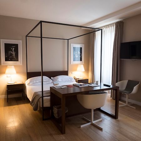 Escalus Luxury Suites Верона Экстерьер фото