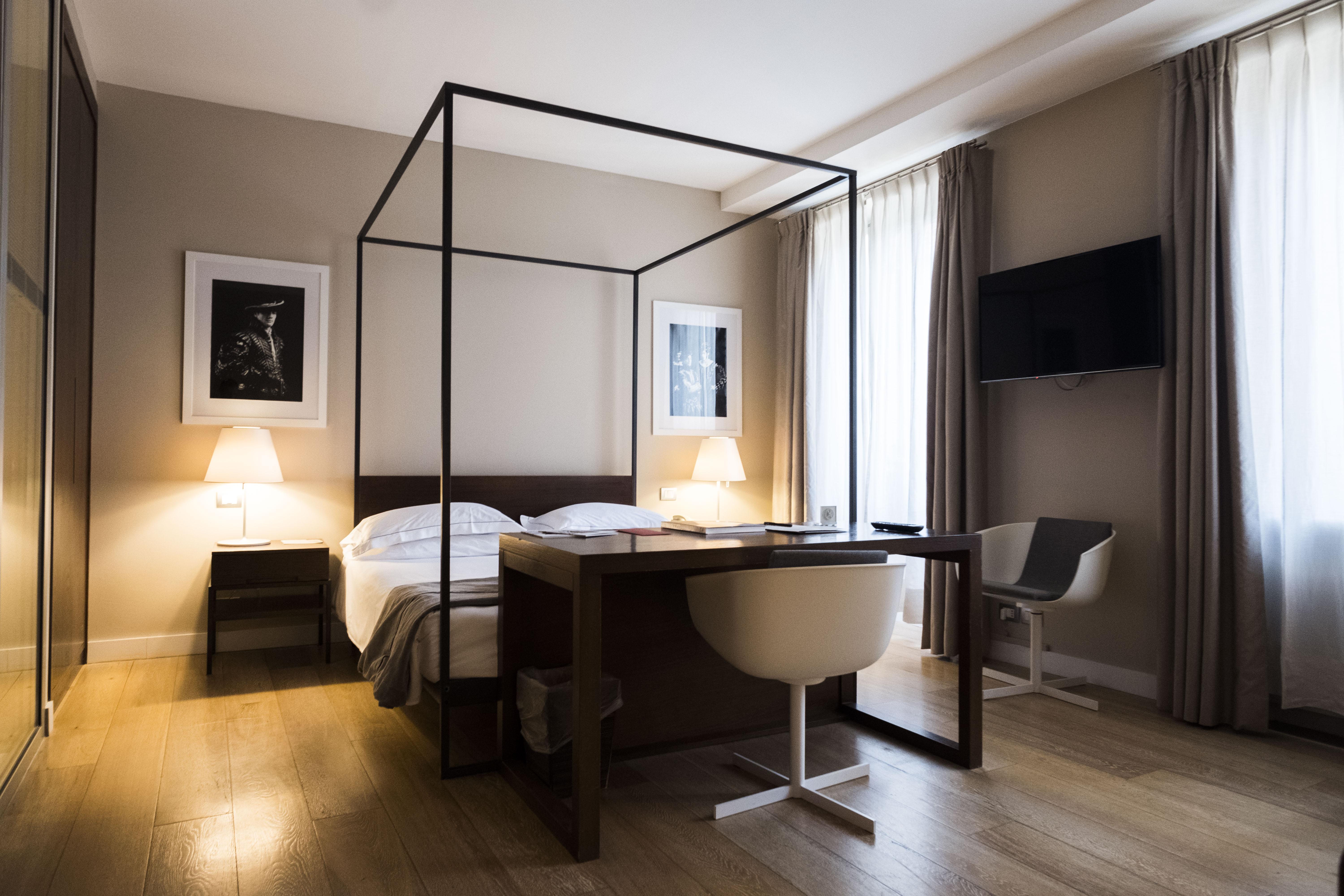 Escalus Luxury Suites Верона Экстерьер фото