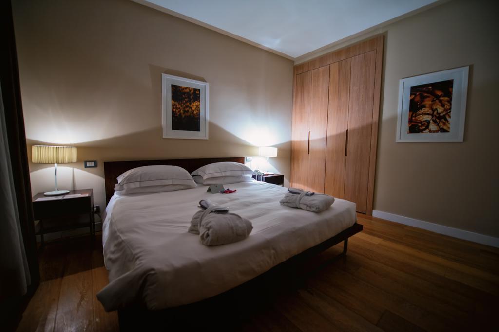 Escalus Luxury Suites Верона Экстерьер фото