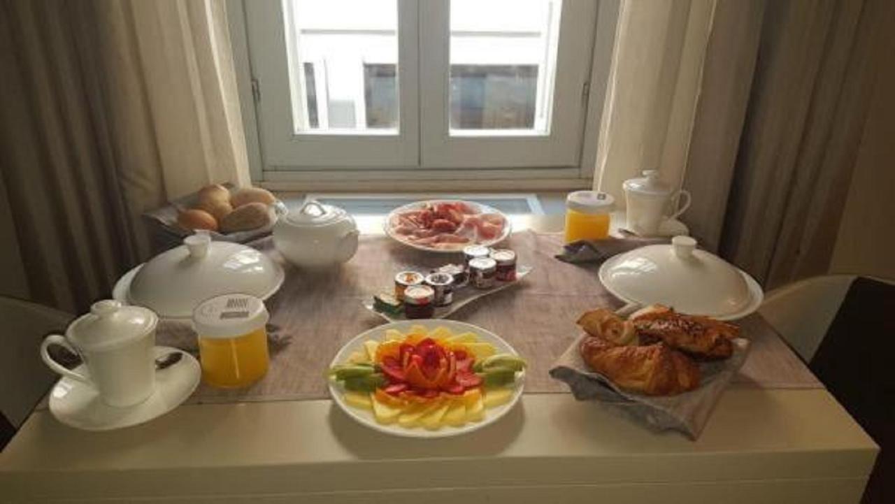 Escalus Luxury Suites Верона Экстерьер фото